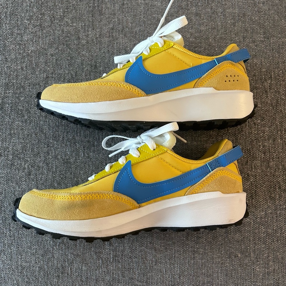 Nike Women’s Waffle Debut Shoes